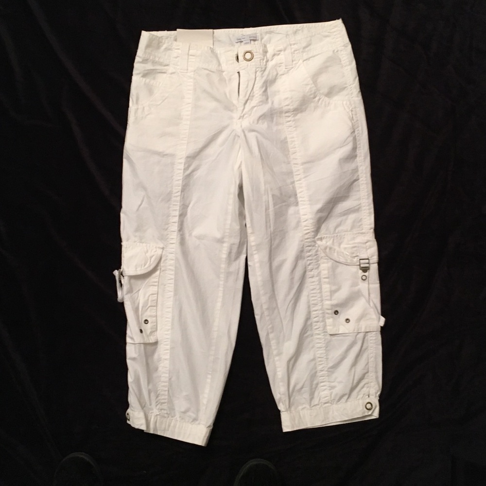 Capri pants